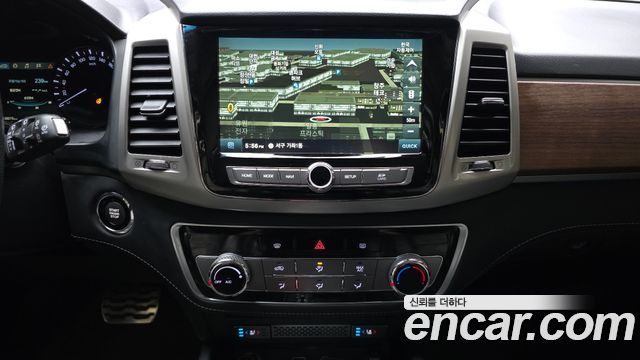 KG Mobility Rexton 2018 — photo 20