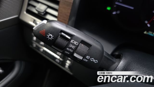 KG Mobility Rexton 2018 — photo 28
