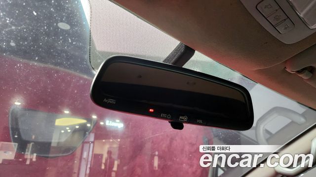 Hyundai Starex 2019 — photo 17