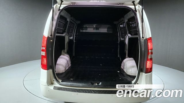 Hyundai Starex 2019 — photo 20