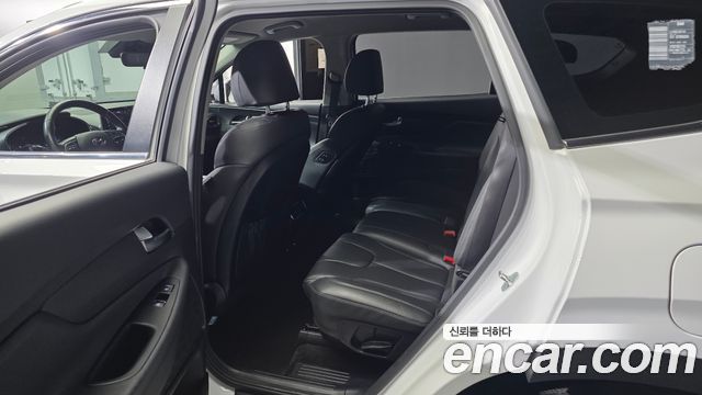 Hyundai Santafe 2021 — photo 17