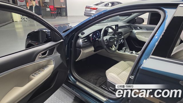 Genesis G70 2021 — photo 13