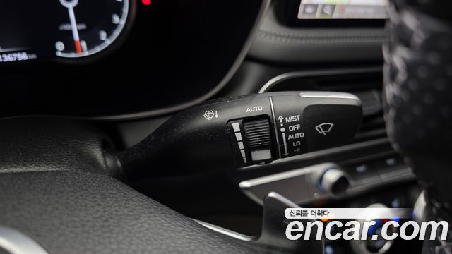 Genesis G70 2021 — photo 22