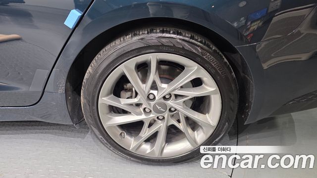 Genesis G70 2021 — photo 7