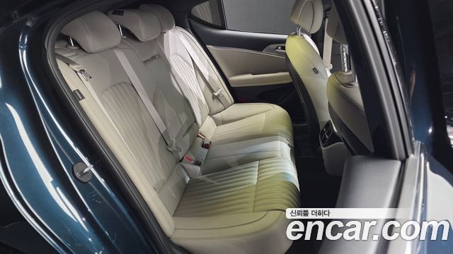 Genesis G70 2021 — photo 16