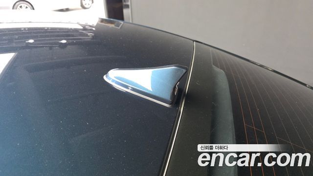 Genesis G70 2021 — photo 27