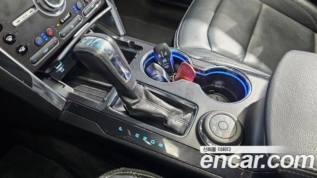 Ford Explorer 2016 — photo 9
