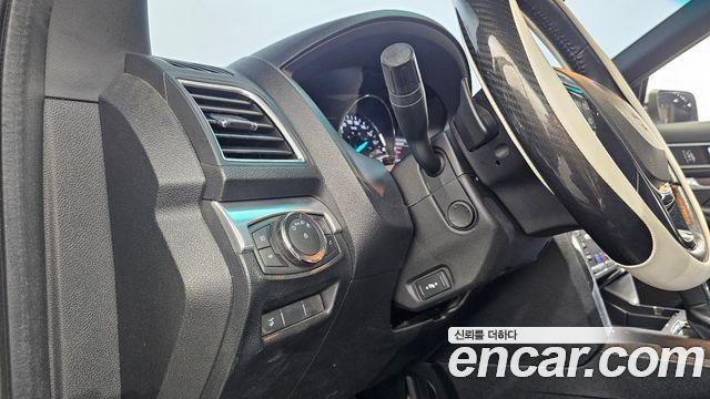 Ford Explorer 2016 — photo 15