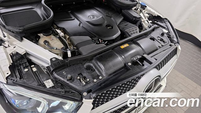 Mercedes-Benz GLE-Class 2021 — photo 6
