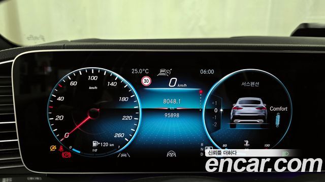 Mercedes-Benz GLE-Class 2021 — photo 8