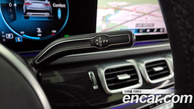 Mercedes-Benz GLE-Class 2021 — photo 9
