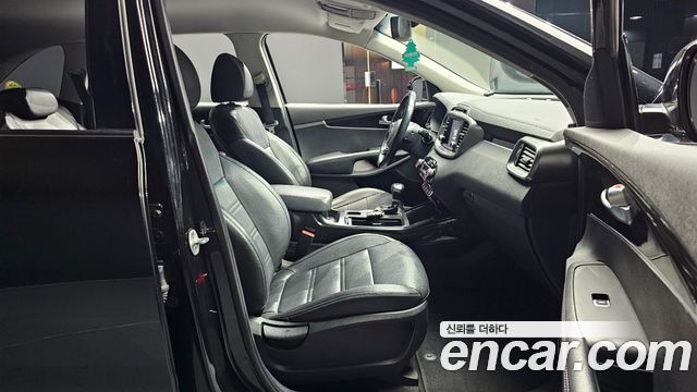Kia Sorento 2018 — photo 17