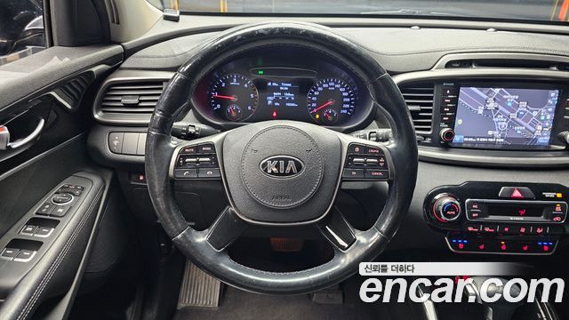 Kia Sorento 2018 — photo 19