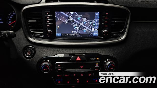 Kia Sorento 2018 — photo 20