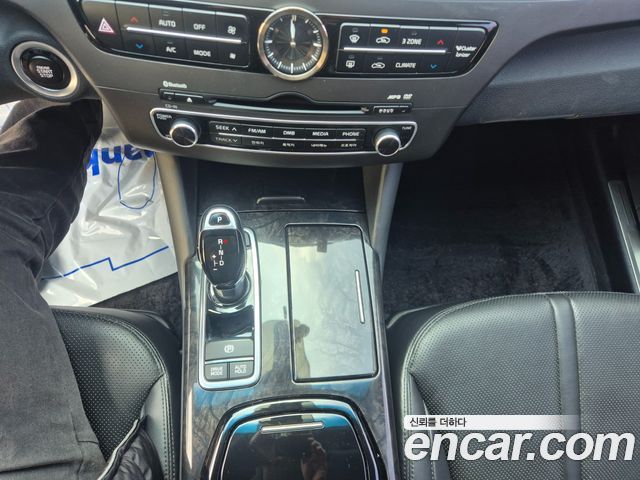 Kia K9 2014 — photo 17
