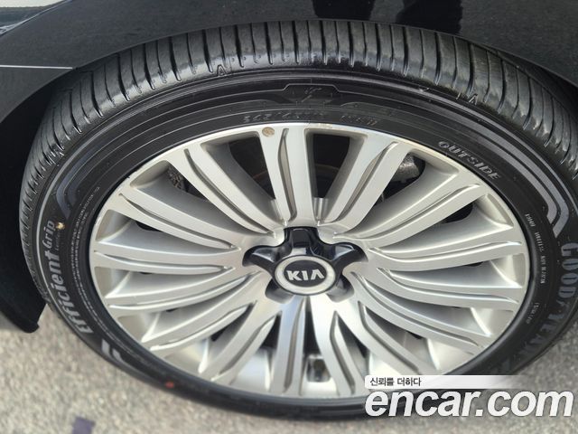 Kia K9 2014 — photo 18
