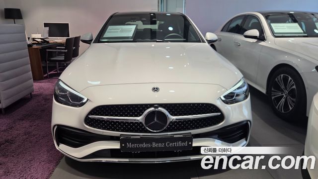 Mercedes-Benz C-Class 2025 — photo 2