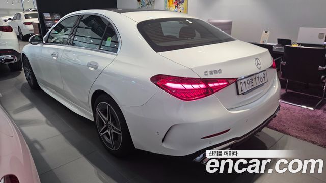Mercedes-Benz C-Class 2025 — photo 4