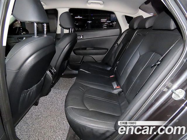 Kia K5 2020 — photo 7