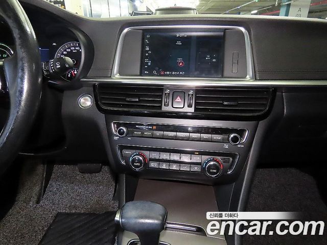Kia K5 2020 — photo 11