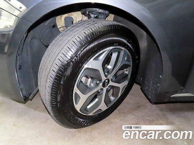 Kia K5 2020 — photo 18