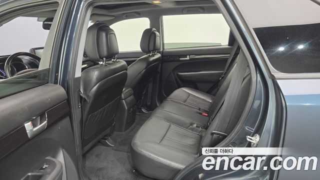 Kia Sorento 2012 — photo 11