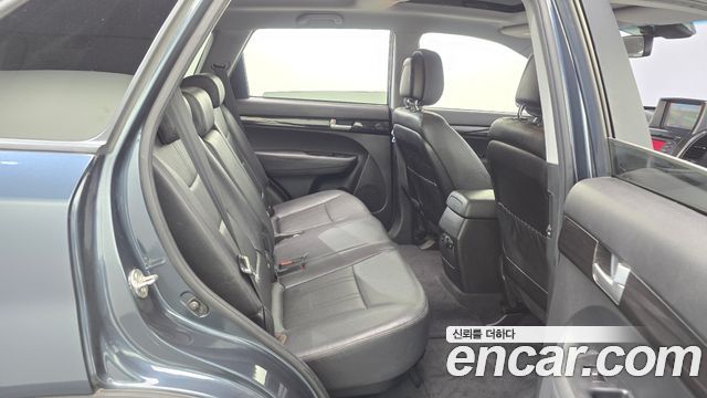 Kia Sorento 2012 — photo 12