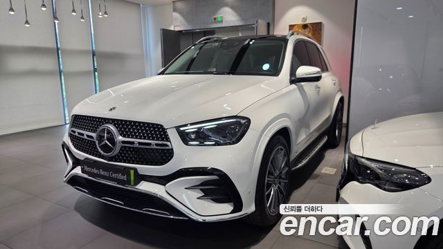 Mercedes-Benz GLE-Class 2025 — photo 2