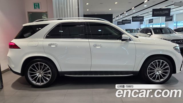 Mercedes-Benz GLE-Class 2025 — photo 3