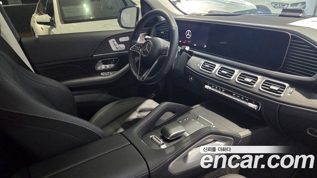 Mercedes-Benz GLE-Class 2025 — photo 7