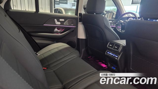 Mercedes-Benz GLE-Class 2025 — photo 8