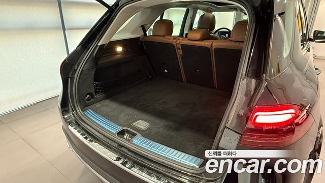 Mercedes-Benz GLE-Class 2025 — photo 7