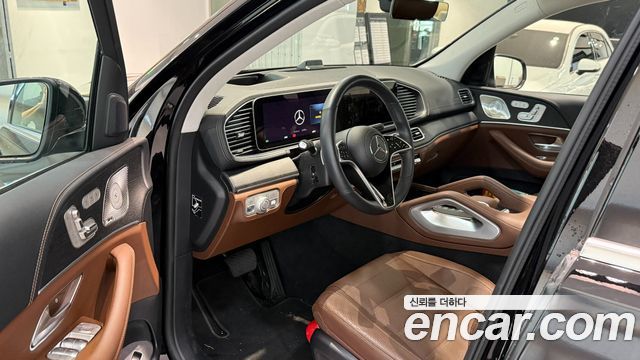 Mercedes-Benz GLE-Class 2025 — photo 9