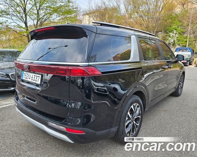 Kia Canival 2021 — photo 5