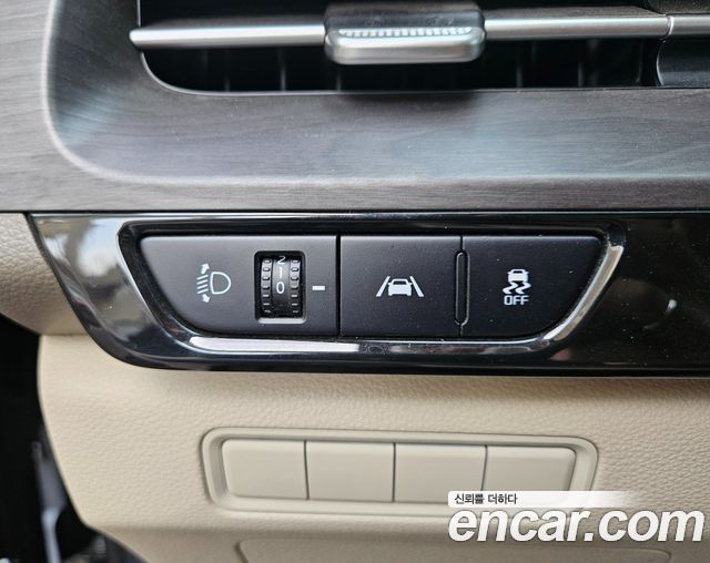 Kia Canival 2021 — photo 10