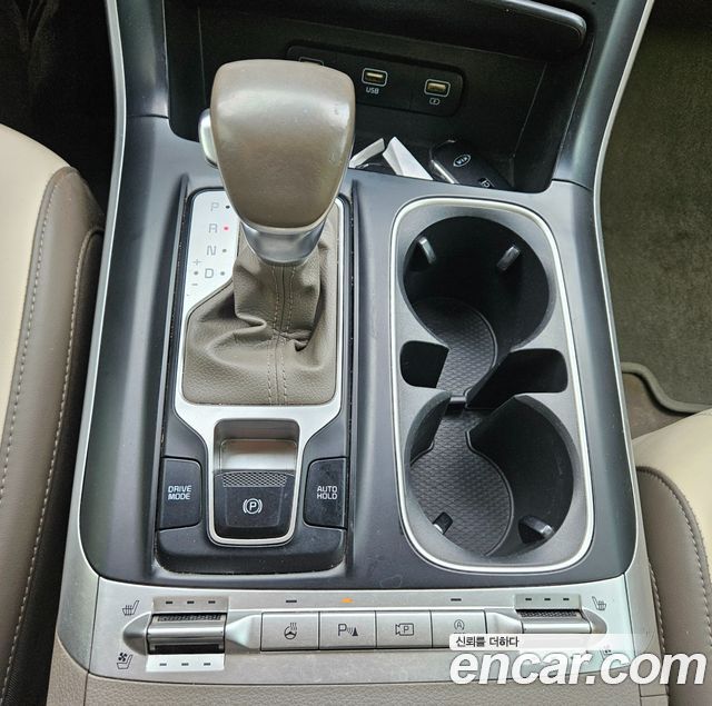 Kia Canival 2021 — photo 11