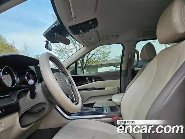 Kia Canival 2021 — photo 14