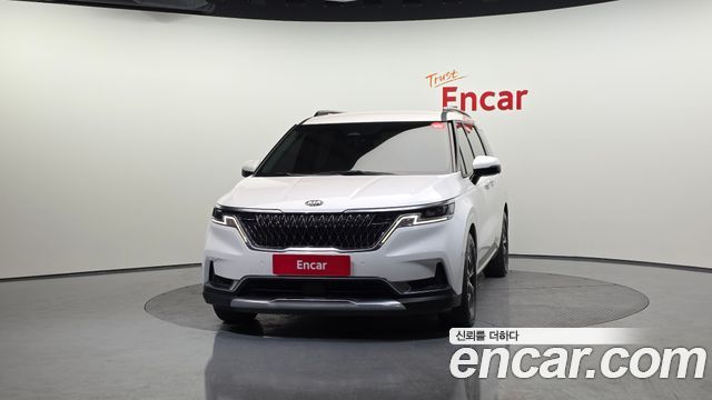 Kia Canival 2021 — photo 3