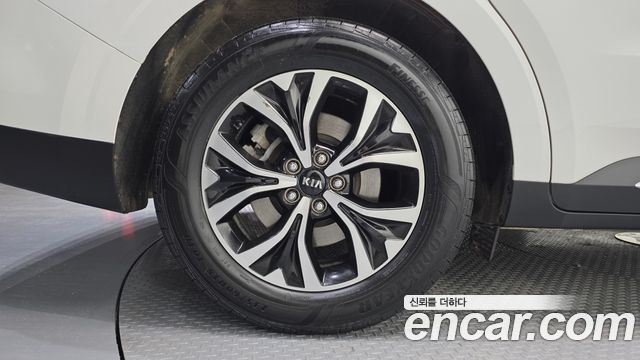 Kia Canival 2021 — photo 5