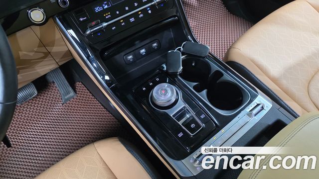 Kia Canival 2021 — photo 9