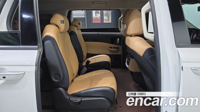 Kia Canival 2021 — photo 12
