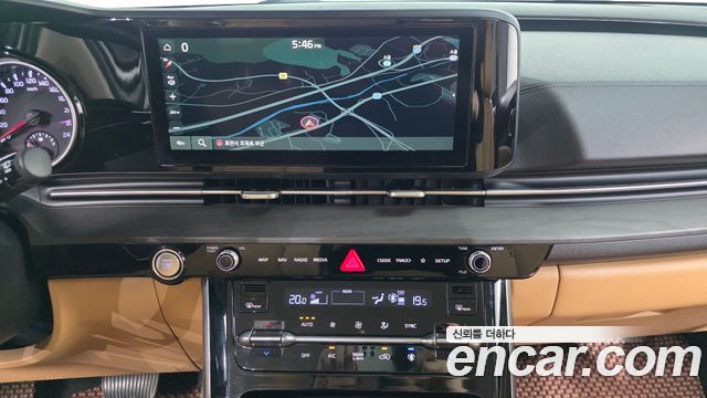 Kia Canival 2021 — photo 14