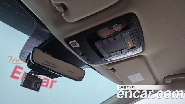 Kia Canival 2021 — photo 19