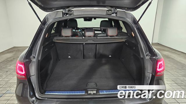 Mercedes-Benz GLC-Class 2022 — photo 11