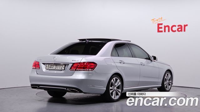 Mercedes-Benz E-Class 2014 — photo 2