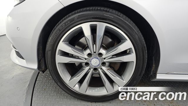 Mercedes-Benz E-Class 2014 — photo 5