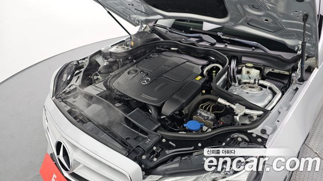 Mercedes-Benz E-Class 2014 — photo 6