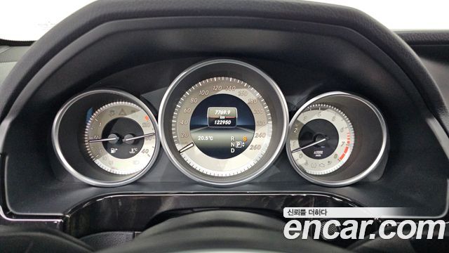 Mercedes-Benz E-Class 2014 — photo 8