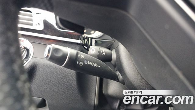 Mercedes-Benz E-Class 2014 — photo 17