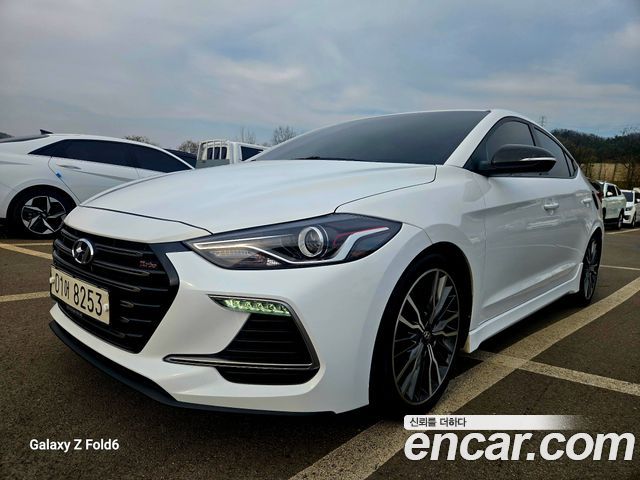 Hyundai AVANTE 2018 — photo 3